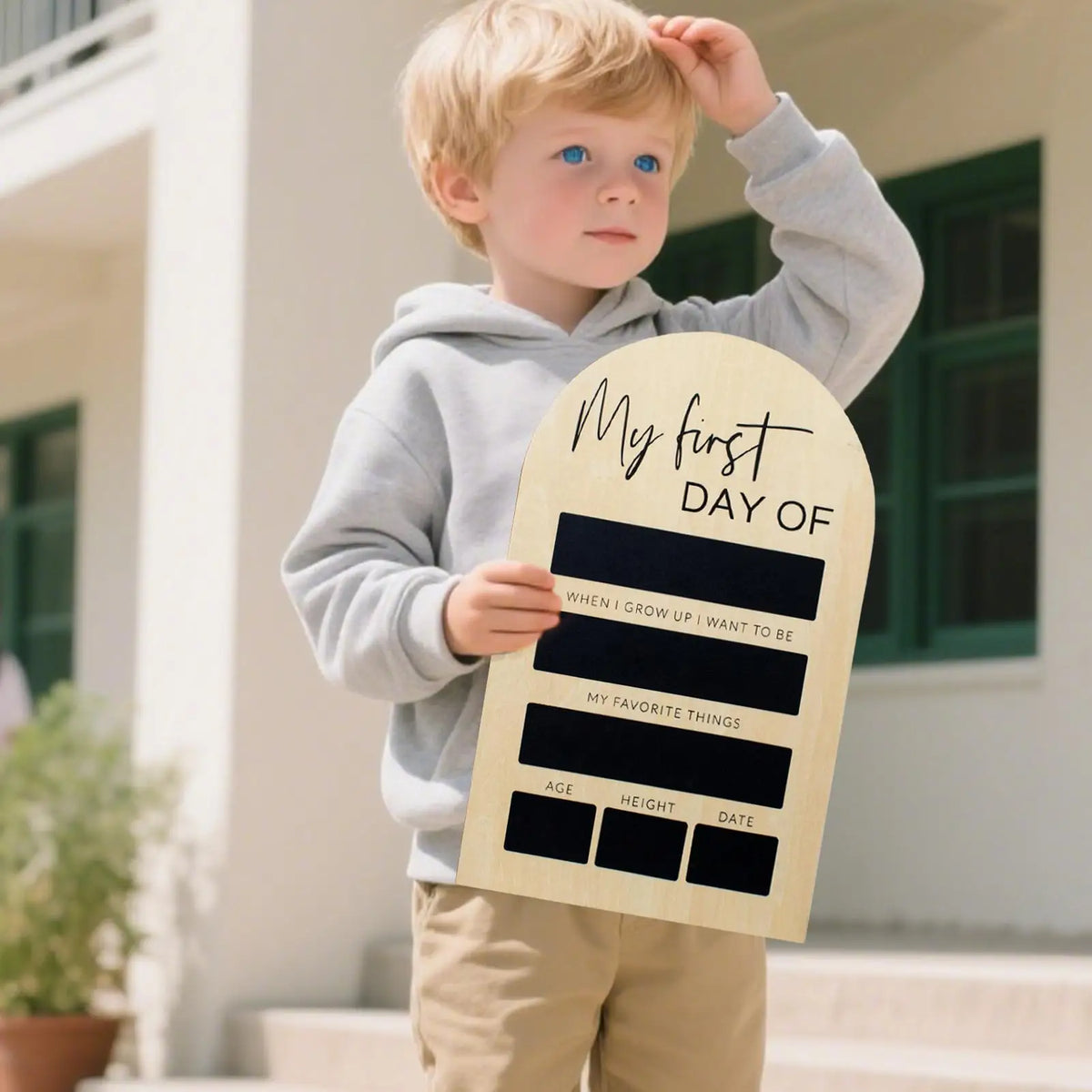 First And Last Day Of School Portable 7x11inch Chalkboard Lasting Memories Chalkboard Style Photo Prop Board for Kindergarten Quake