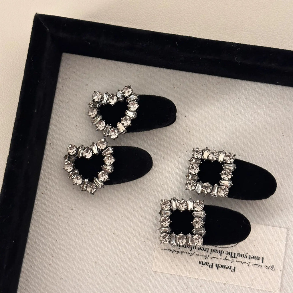 Velvet Rhinestone Hair Clips for Women Girls Sweet Vintage Bangs Barrettes Love Heart Hair Styling Accessories Hairpins Headdres Quake