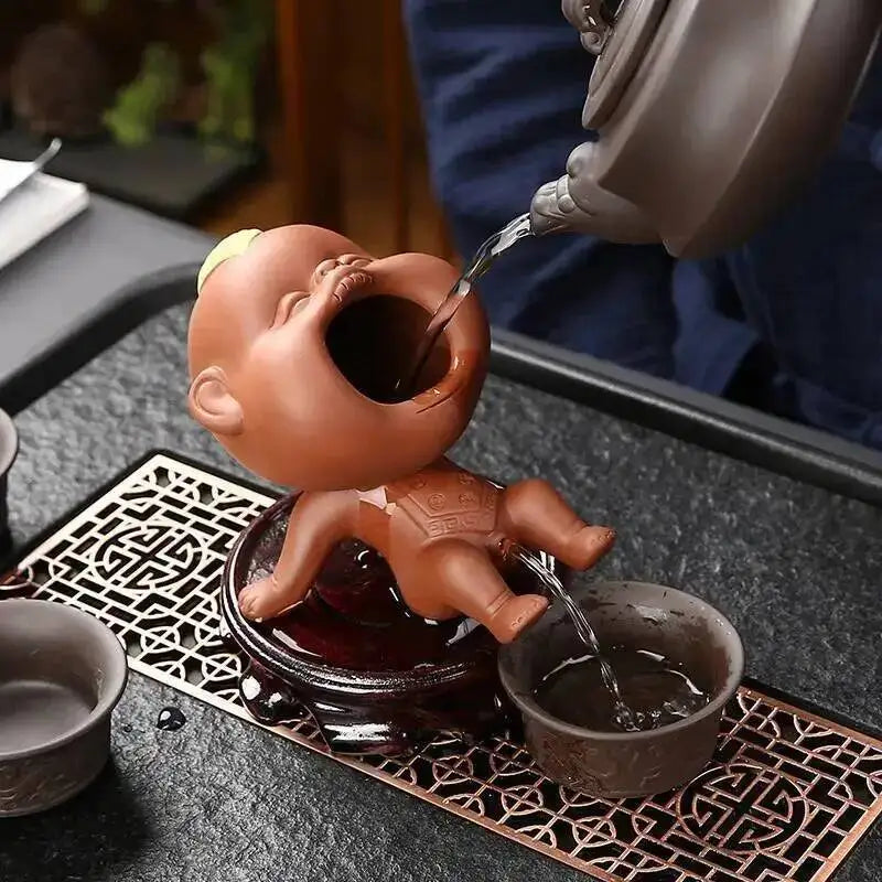 Pissing Tea Pet Tea Play Tea Tray Ornament Zisha Smiling Pissing Doll Color-changing Tea Pet Quake