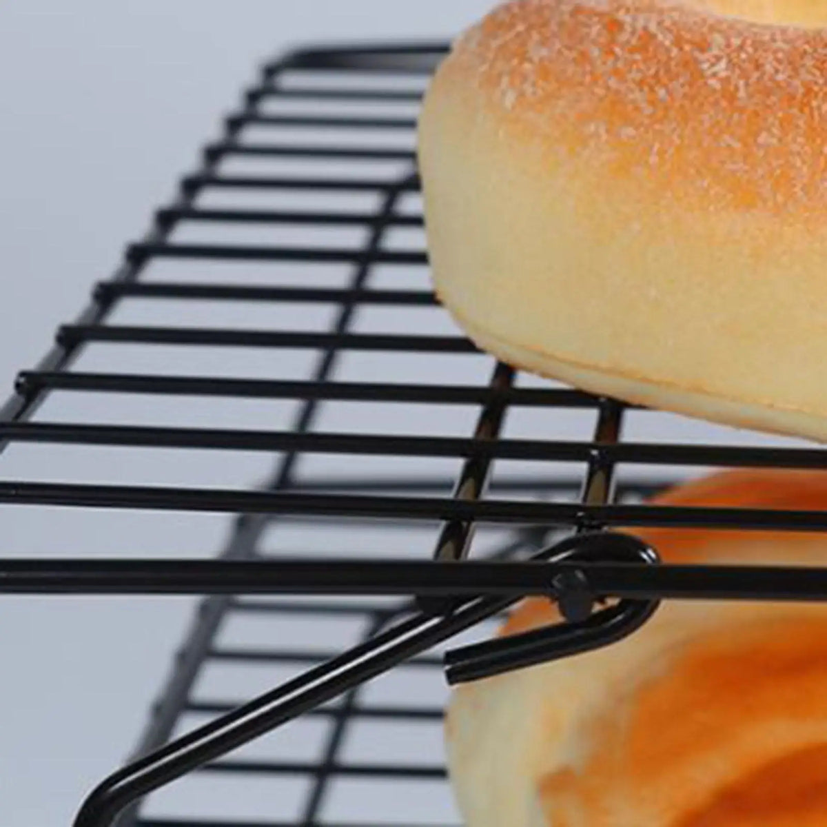 Baking Rack Easy to Clean Small Heavy Duty Roasting Cooling Wire Roasting Rack Cookies Cooling Rack for Cake Pizza Bread Biscuit Quake