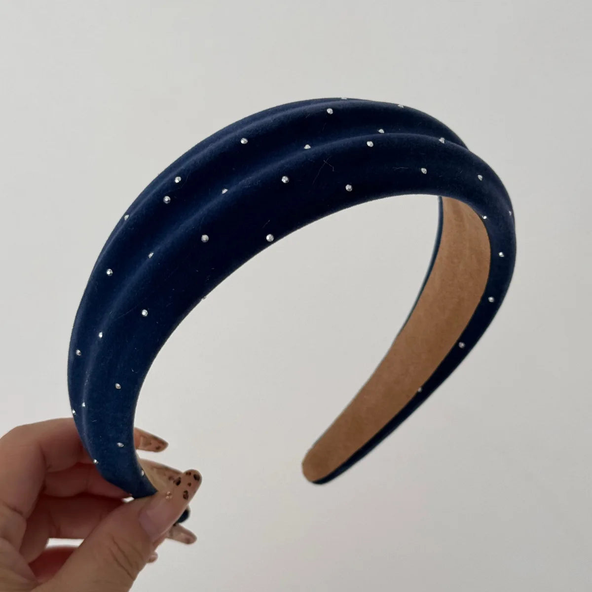 Polka Dots Pearls Velvet Headband for Women Girls French Retro Elegant Hairband Headwear Traveling Outdoor Hair Accessories New Quake blue