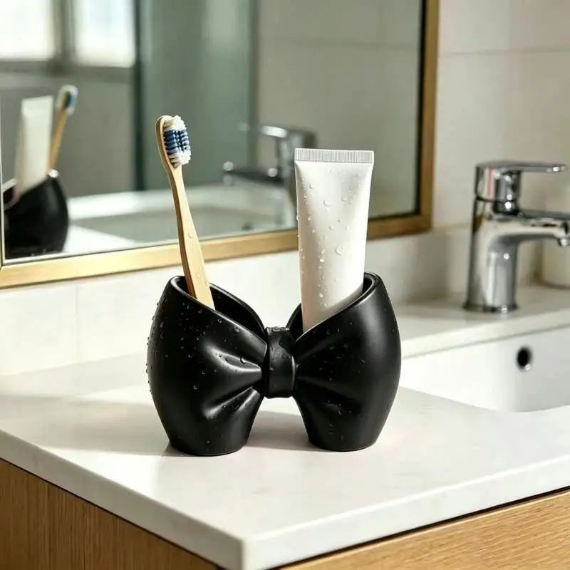 Cute Bow Shaped Makeup Brush Organizer With Large Capacity: Perfect For Vanity Desk Office Stationery Quake A1