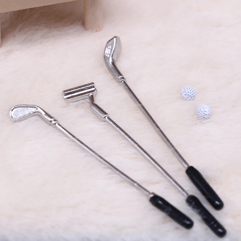 1 Set Miniature Golf Clubs Small Golf Kit Dollhouse Mini Decorative Golf Club Model Toy Scene Prop DIY Accessories Quake 1Set