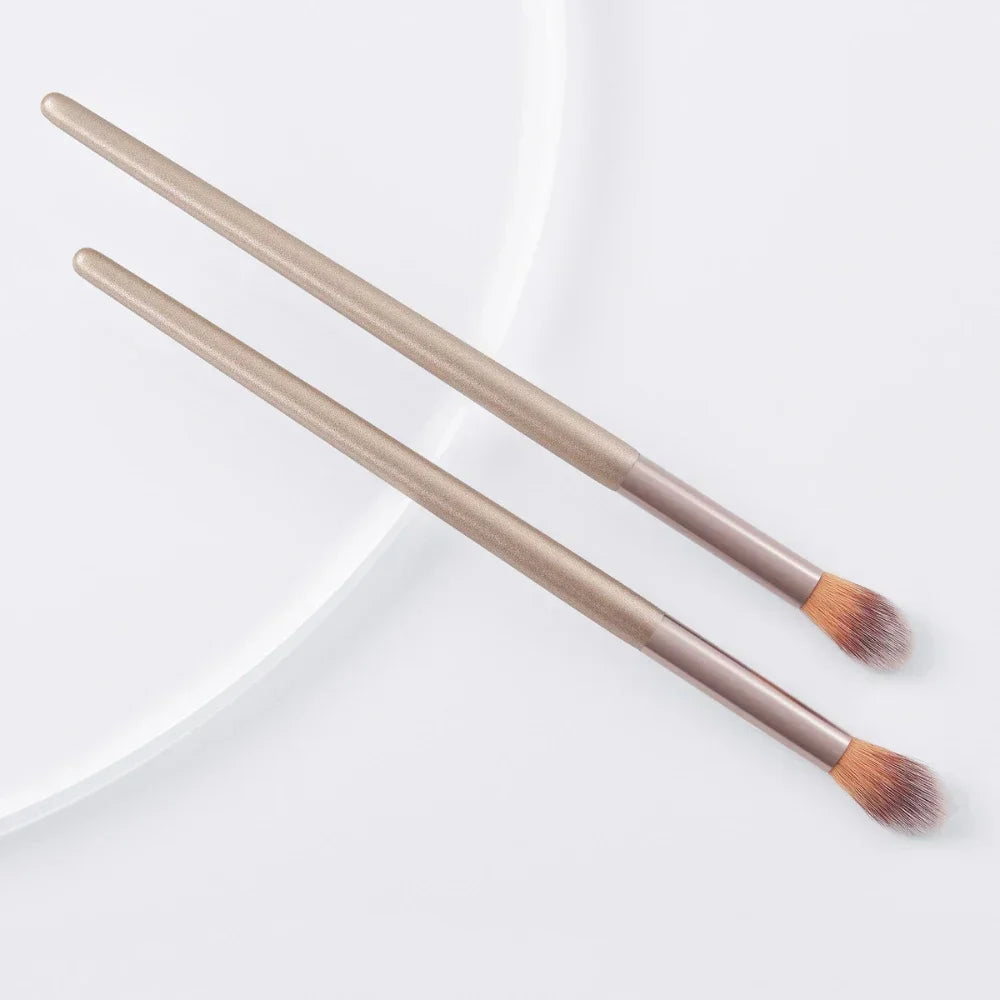 Makeup Brushes 2Pcs Professional Nose Shadow Highlighting Brush Face Cosmetics Blending Smudge Shader Brush Beauty Kits Quake 2PCS