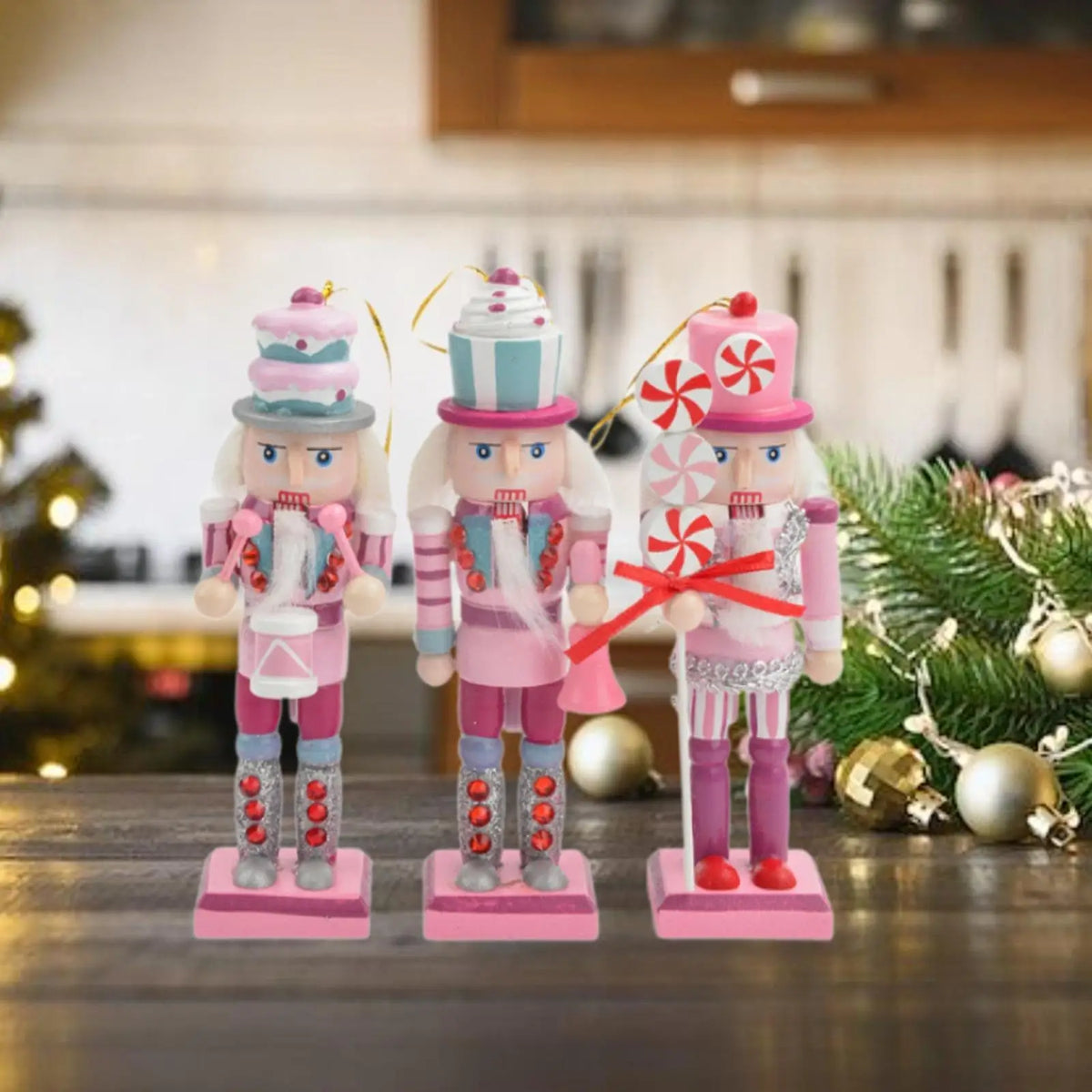 3Pcs Wooden Nutcracker Sculpture Collectible Cartoon Christmas Decoration Mini Nutcracker Figurine for Holiday Decor Quake