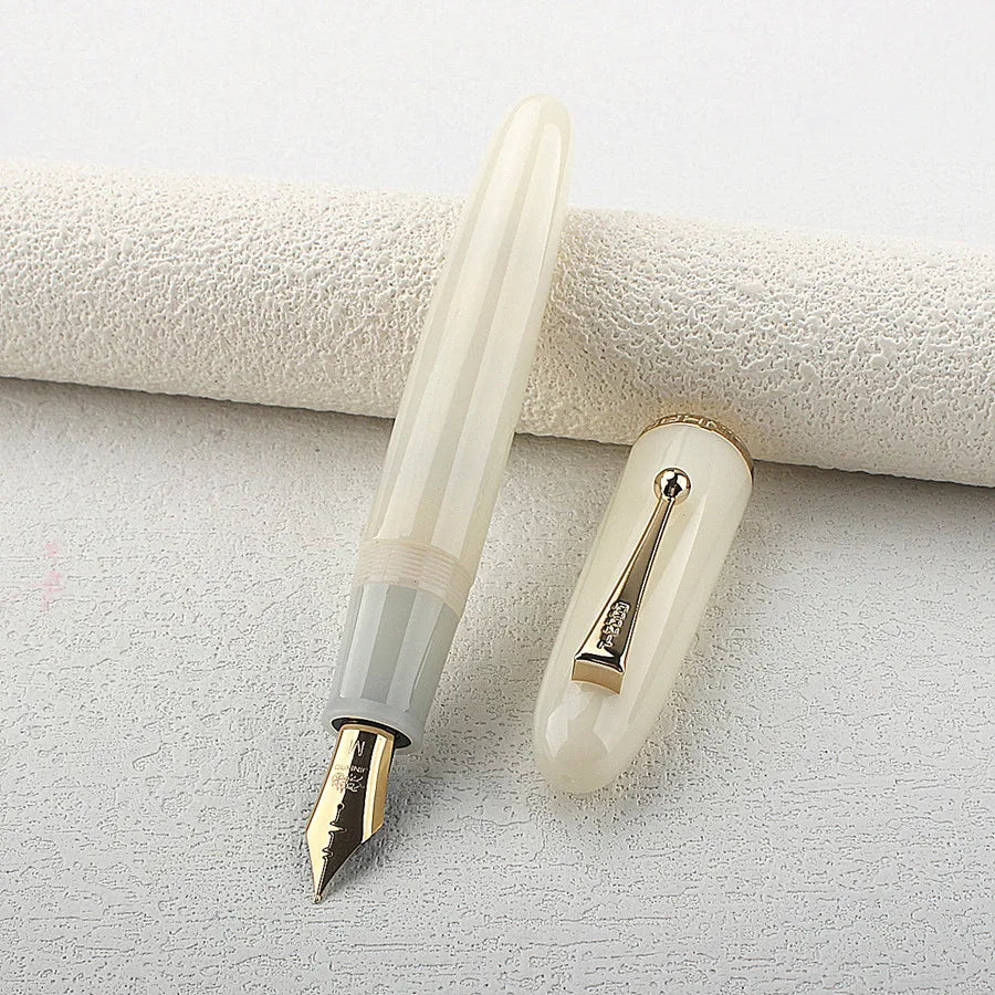 Jinhao 9019 White Resin Fountain Pen Gold Nib Retro Smooth Writing Pen With Green Cloth Pen Sleeve Vintage Office Stationery Quake 9019-1 M 0.7MM