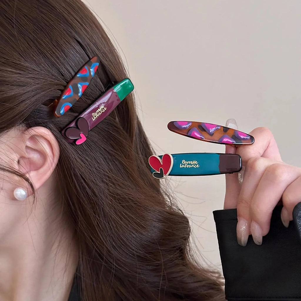 2pcs Dopamine Colorful Duckbill Clips Love Heart Bangs Side Clips Barrettes Hairpins Headwear Y2k Girls Makeup Hair Styling Clip Quake