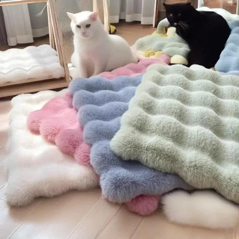Warm Plush Pet Bed for Cats Dogs Thick Soft Sleeping Mat Universal All Seasons Autumn Winter Pet Pad Quake