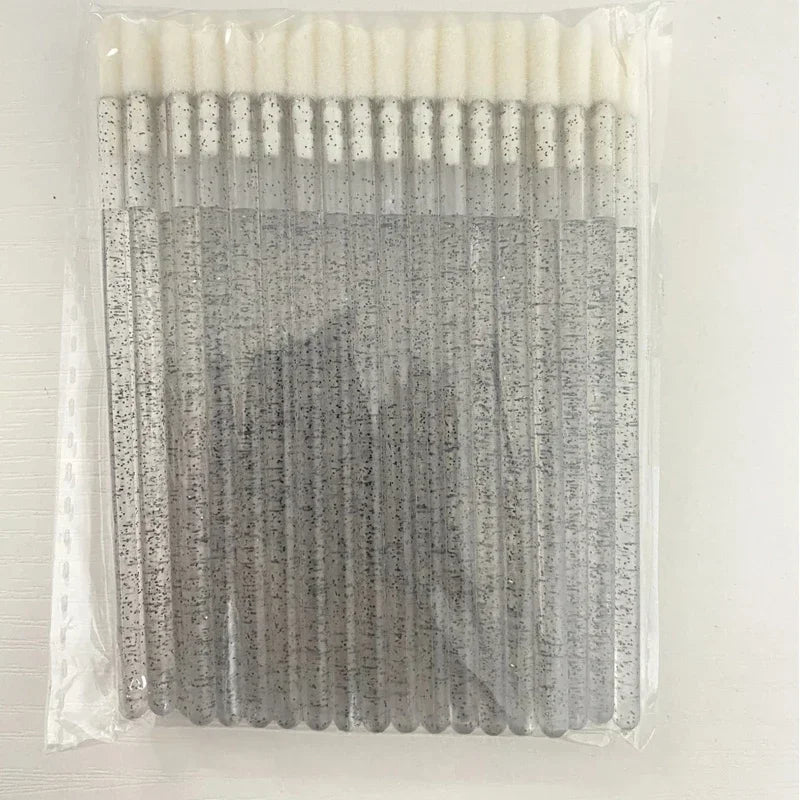 vvocci 50/100pcs Disposable Lip & Eyelash Mascara Applicator Wands- Professional Eye Makeup Brushes for Cosmetic Extension Tools Quake M153 cry black 50pcs