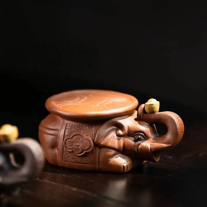 Zisha Tea Pet Elephant Ornament Teapot Lid Holder Handmade Ingot Elephant Sculpture Tea Play Accessories Quake A