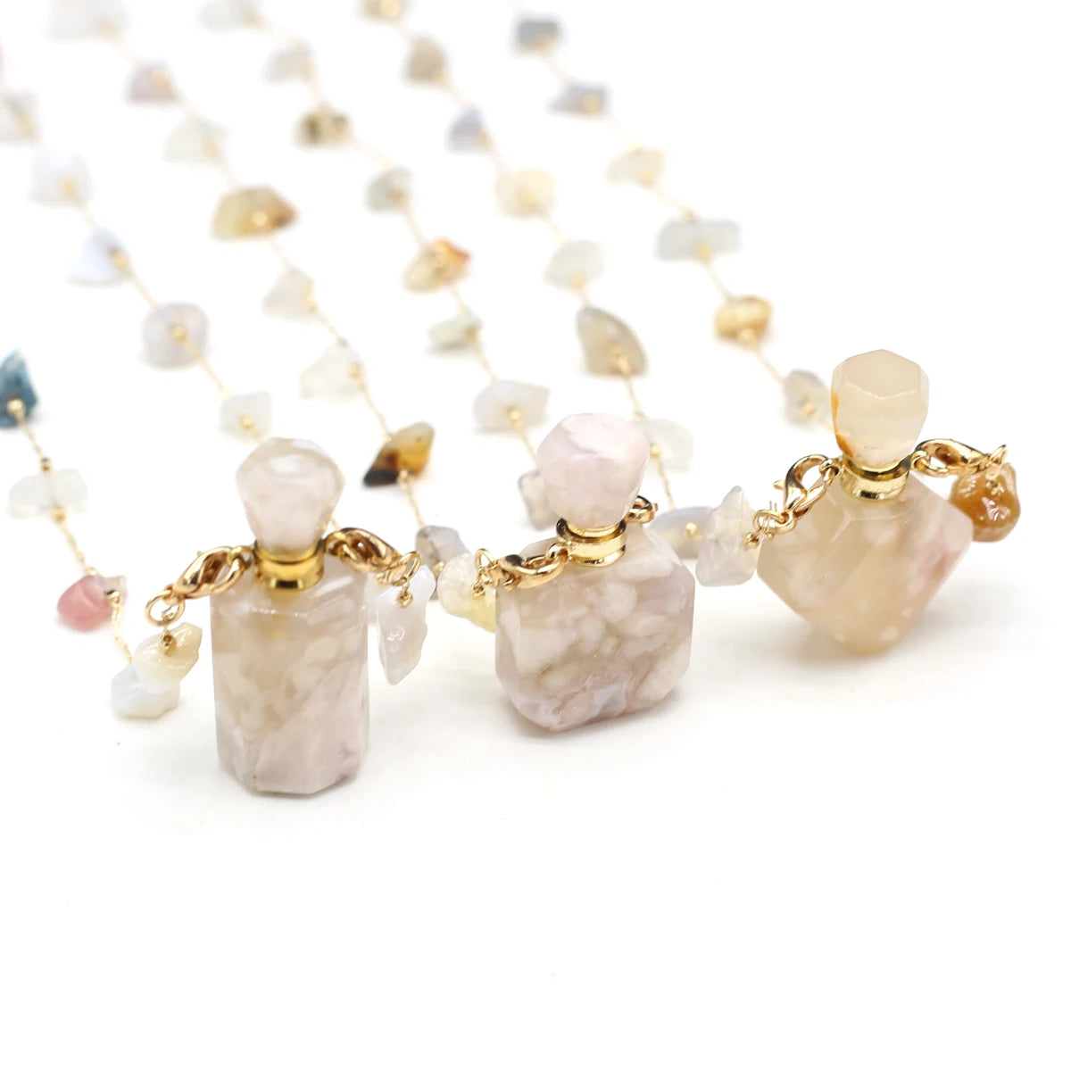Hot Sale Essential Oil Bottles Sakura Agates Natural Stone Perfume Bottle Necklace Gravel Chain Women Necklace Dropshipping Quake