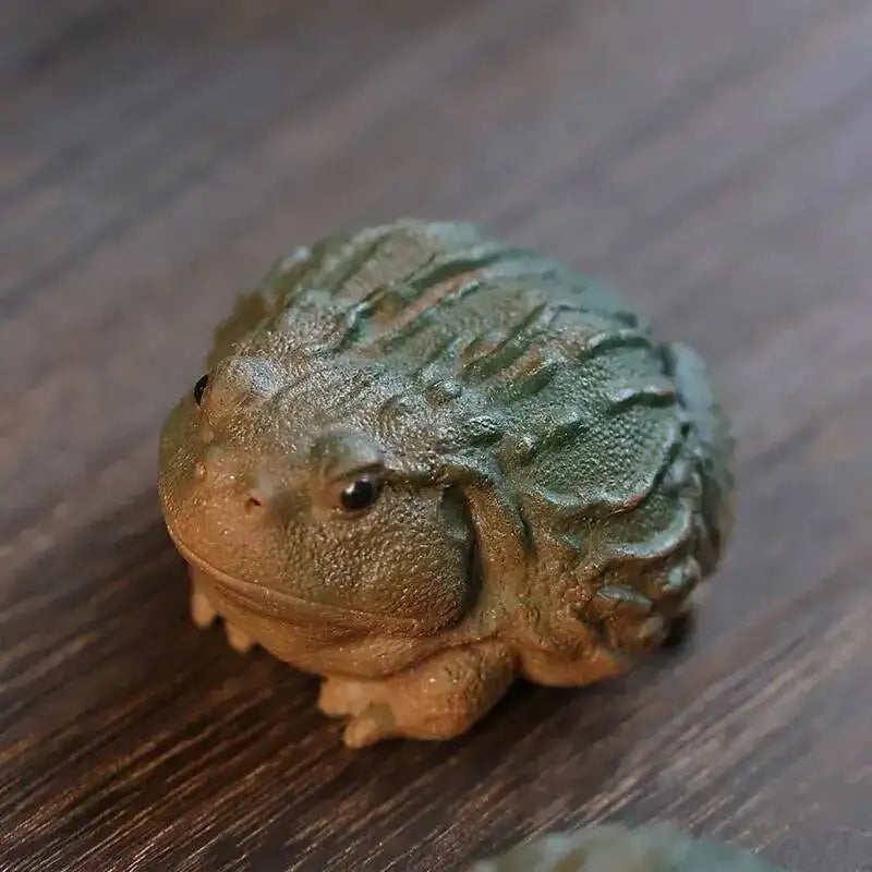 Yixing Zisha Tea Pet Golden Toad Wealth-attracting Tea Plaything, Nurturable Creative Toad Tea Tray Ornament, Kung Fu Tea Set Quake