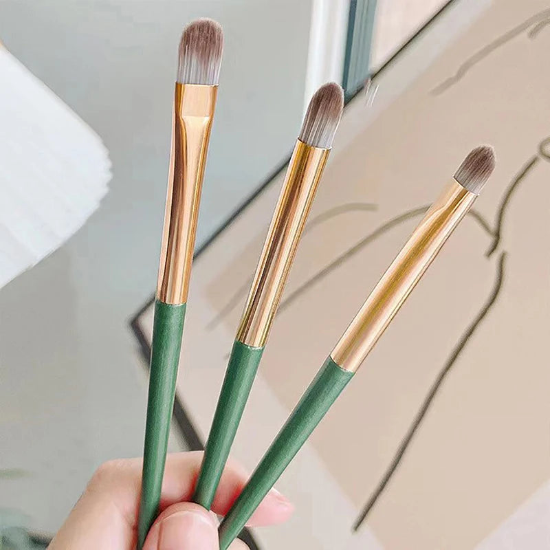 Professional Makeup Brushes Set Eye Shadow Concealer Foundation Blusher Contour Shadow Soft Hair Mixed Smudge Makeup Beauty Tool Quake