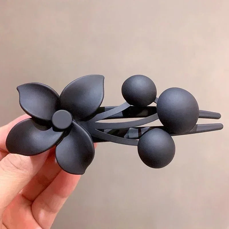Elegant Flower Hair Clips Clamp Women Summer Hair Clip Headdress Back Head Spoon Coiled Hairpins Duckbill Clip Ponytail Holder Quake black