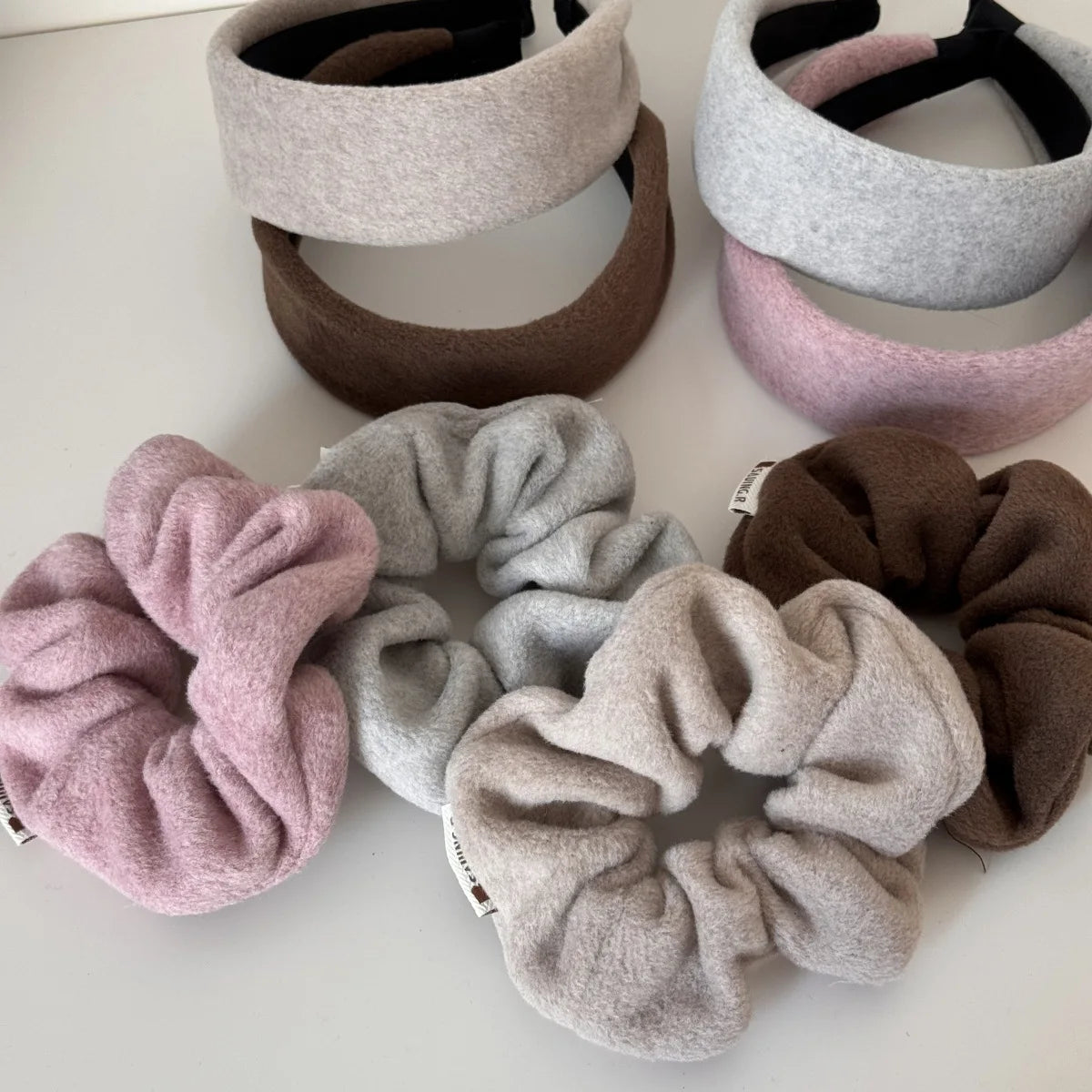 Solid Color Retro Wool Fabric Headband KoreanSimple Autumn/Winter High-Quality Hair Bands Beauty Wash Face Headband for Women Quake