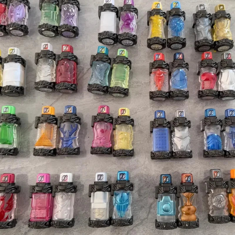 Kamen Rider Build Complete Full Bottles DX Set Shakable Interlocking Bottles with Build Belt Ultimate Interactive Role Play Toys Quake