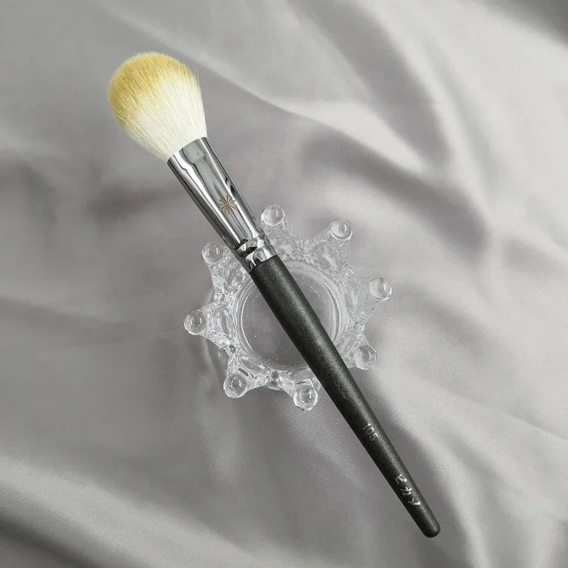 Professional #105 Natural Goat Hair Protein Hair Oblate Bristle Cheek Blusher Brush Hightlitghter Powder Makeup Brushes Quake Default Title