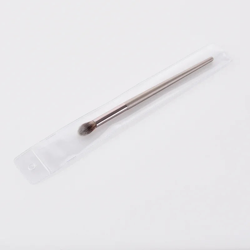 Champagne Colored Makeup Brushes Eye Shadow Eye Dark Circle Concealer Blending Cosmetic Brush Soft Brush for Women Makeup Tools Quake