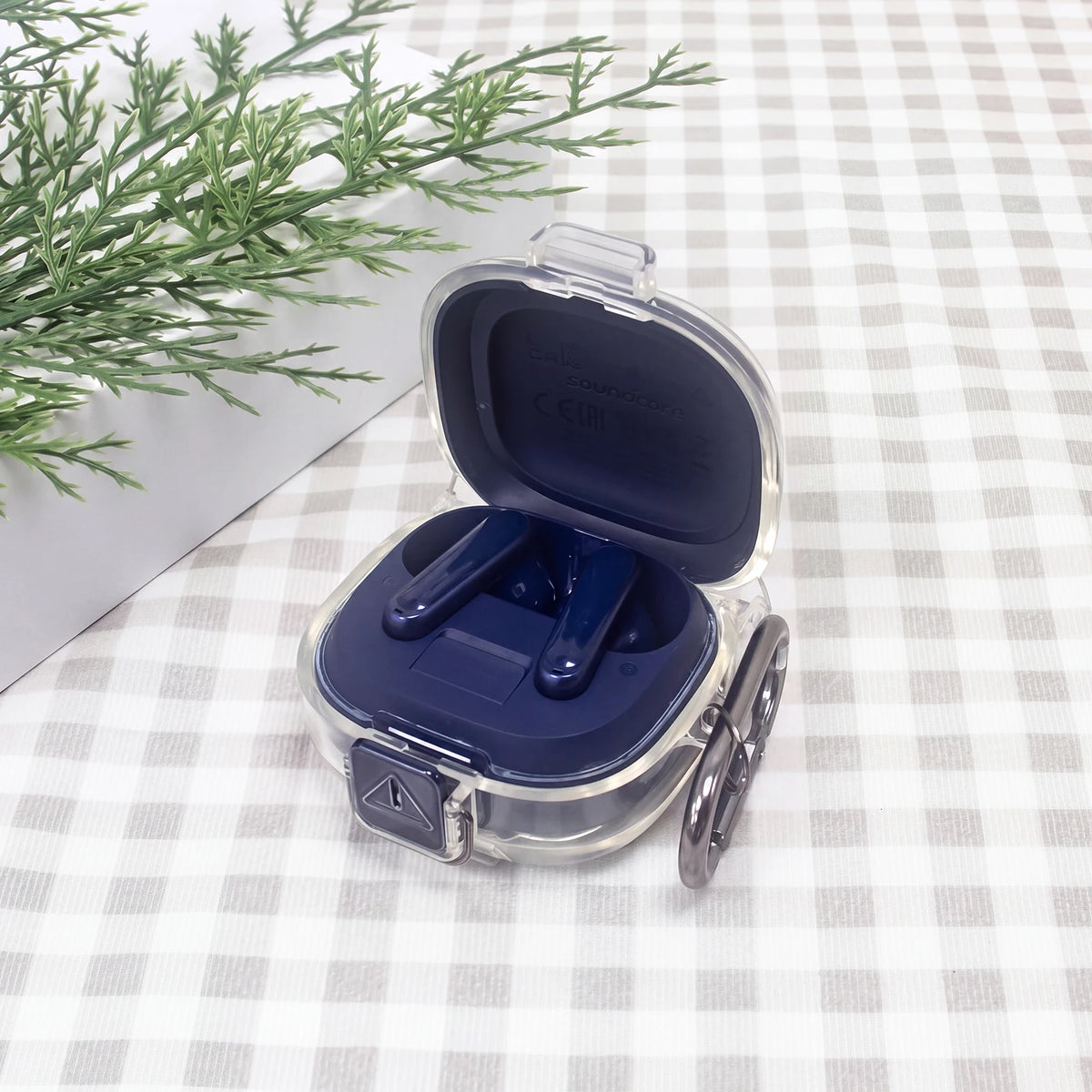 For Soundcore P40i Earbuds Case Transparent TPU Snap Buckle Dustproof Charging Box Cover Carabiner Clip Quake