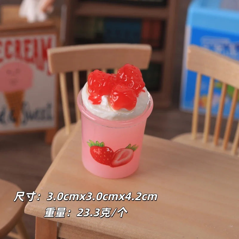 5pcs Large Strawberry Ice Cream Miniature Resin Simulation Food Play DIY Kitchen Food For Dollhouse Jewelry Making Accessories Quake pink