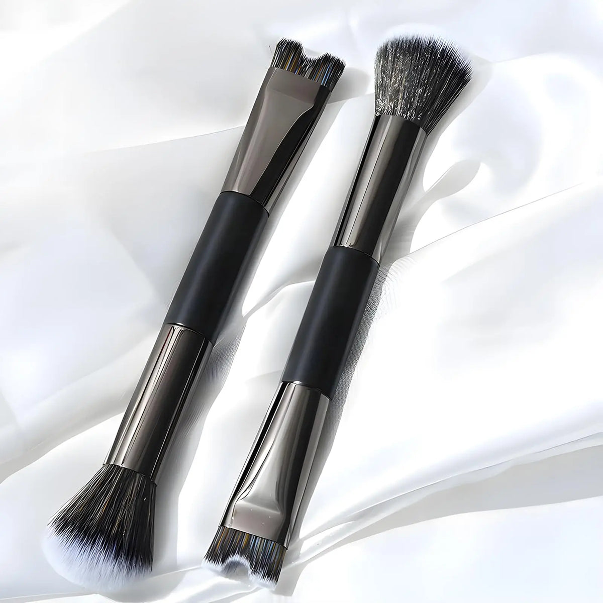 U-Shaped Makeup Brush for Nose Contouring with Dual Ends, Essential Cosmetic Tool Quake