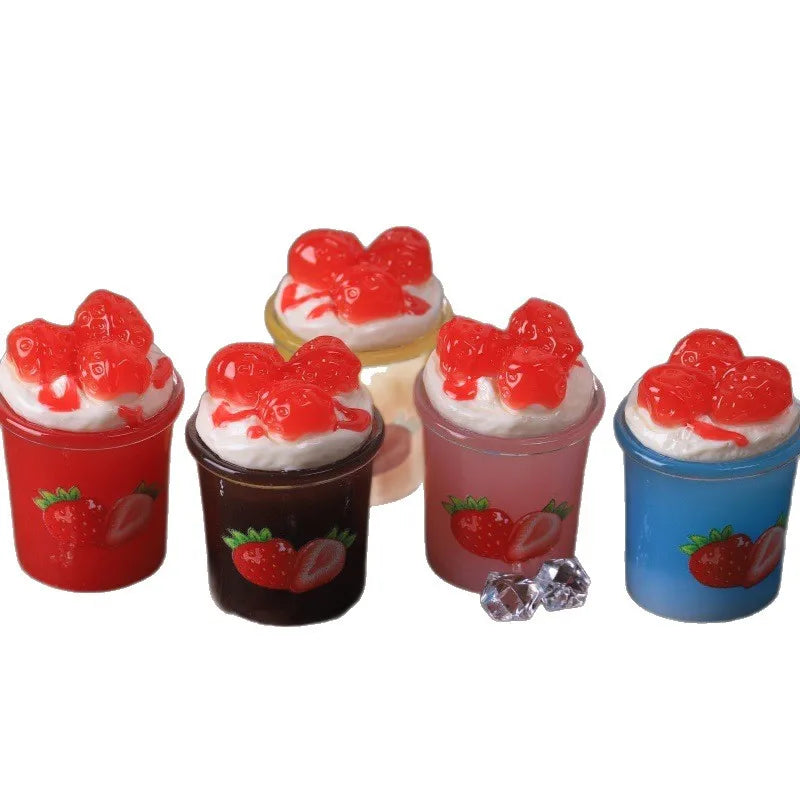 5pcs Large Strawberry Ice Cream Miniature Resin Simulation Food Play DIY Kitchen Food For Dollhouse Jewelry Making Accessories Quake