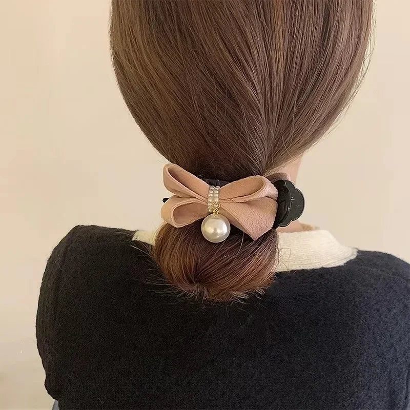 Pearl Bow Ponytail Holder Sweet Plush Hair Claw Korean Fashion Hairgrips Elegant Soft Solid Hair Clip for Girls Hairpin Headwear Quake