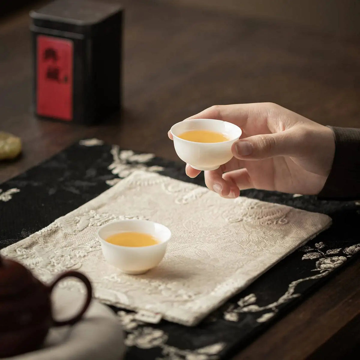 Plum Blossom Embroidery Brocade Tea Mat Household Tea Towel Tea Flag Mat Teapot Holder Heat Insulation Dry Bubble Mat Tea Mat Quake