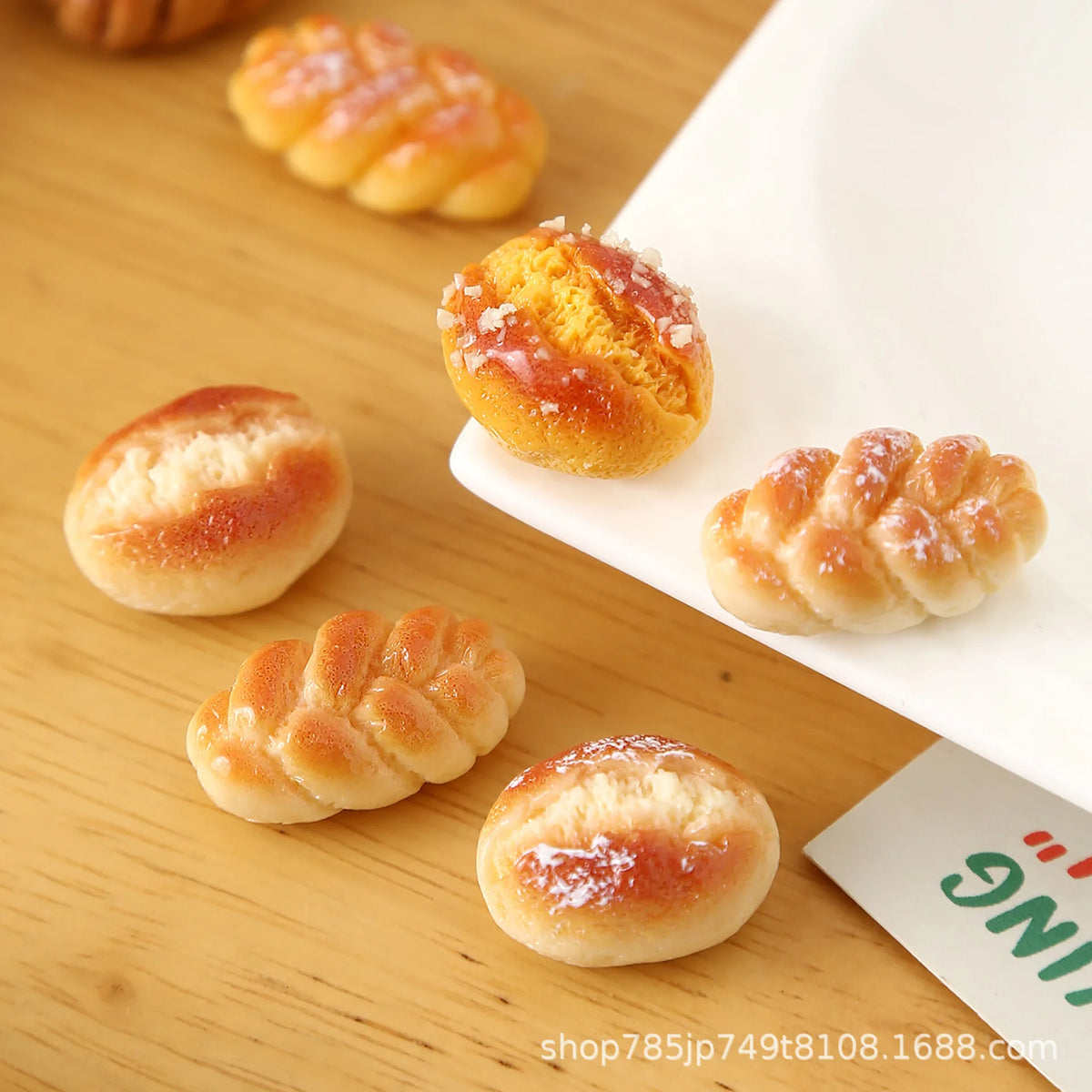 20pcs New Miniature Resin DIY Dessert Baked Cheese Bread DIY Play Kitchen Food Toys For Phone Hair Bow Dollhouse Accessories Quake