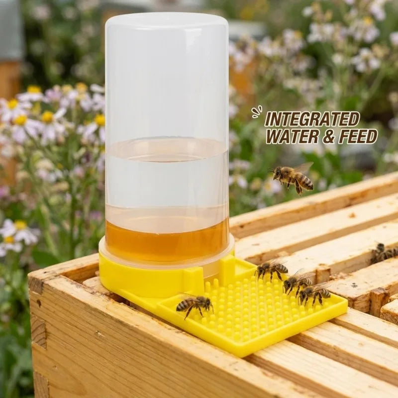2/1PCS High-Capacity Bee Waterer Point Type Bee Drinking Water Tools Automatic Plastic Water Troughs for Chick Poultry Waterers Quake