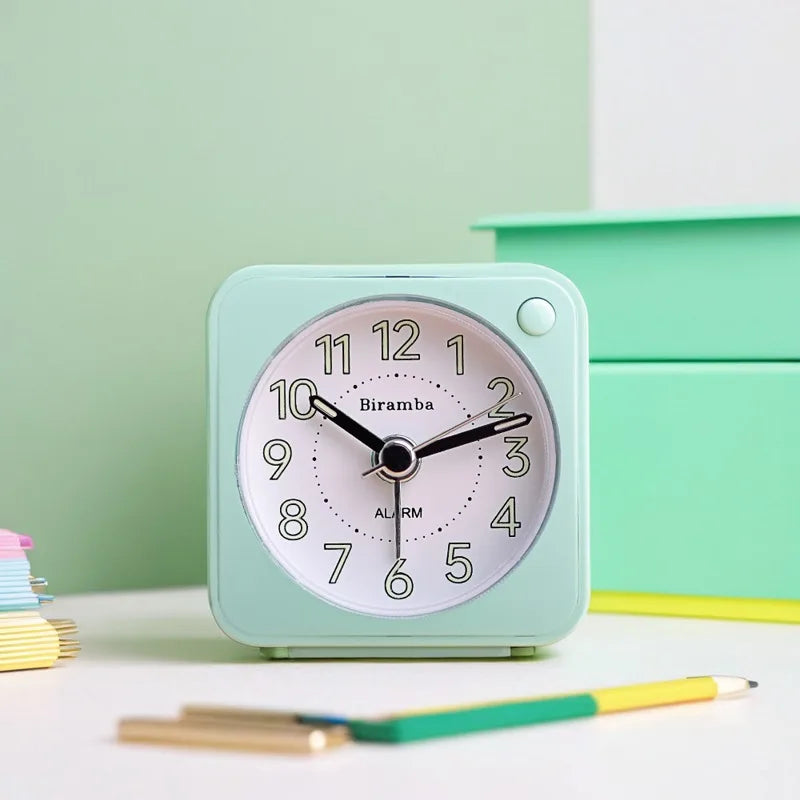 Japanese silent sweep second alarm clock creative bedside fashion with night light postgraduate entrance exam mini alarm clock Quake