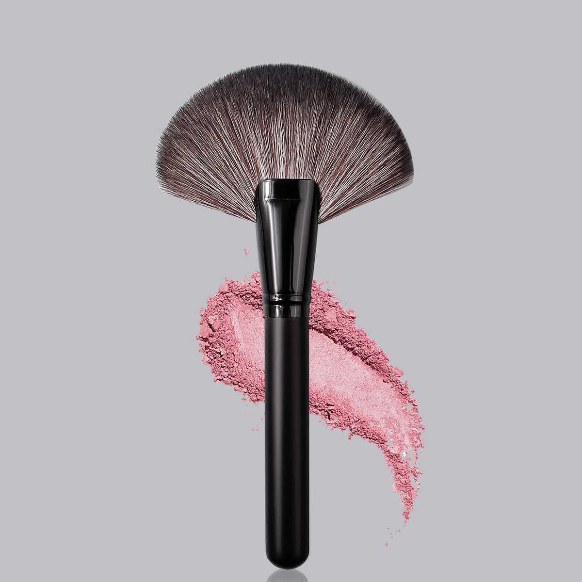 Luxury Wooden Handle Fan Makeup Brush Finishing Powder Brush Multi-use Professional Makeup Brush Quake