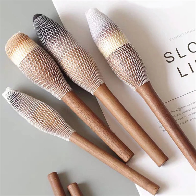 1Pcs European Vintage Wood Handle Makeup Brush High Quality Walnut Loose Powder Blush Foundation Contour Brush Super Soft Quake