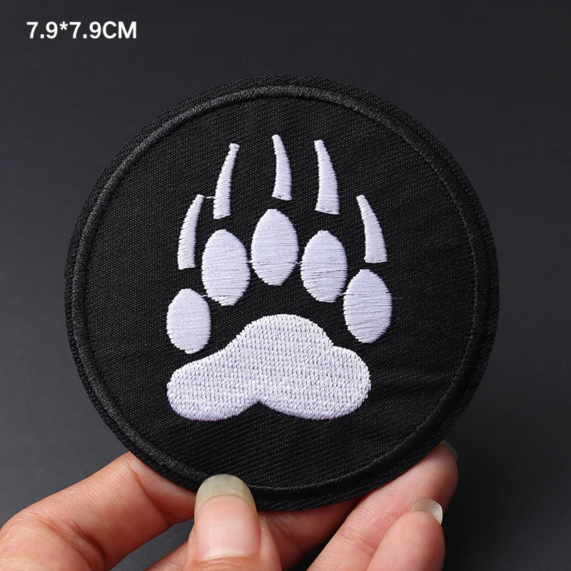 Round bear paw size: 7.9x7.9cm Patch Embroidery Applique Ironing Sewing Supplies Decorative Badges For Clothing Accessories Quake N-BT0829