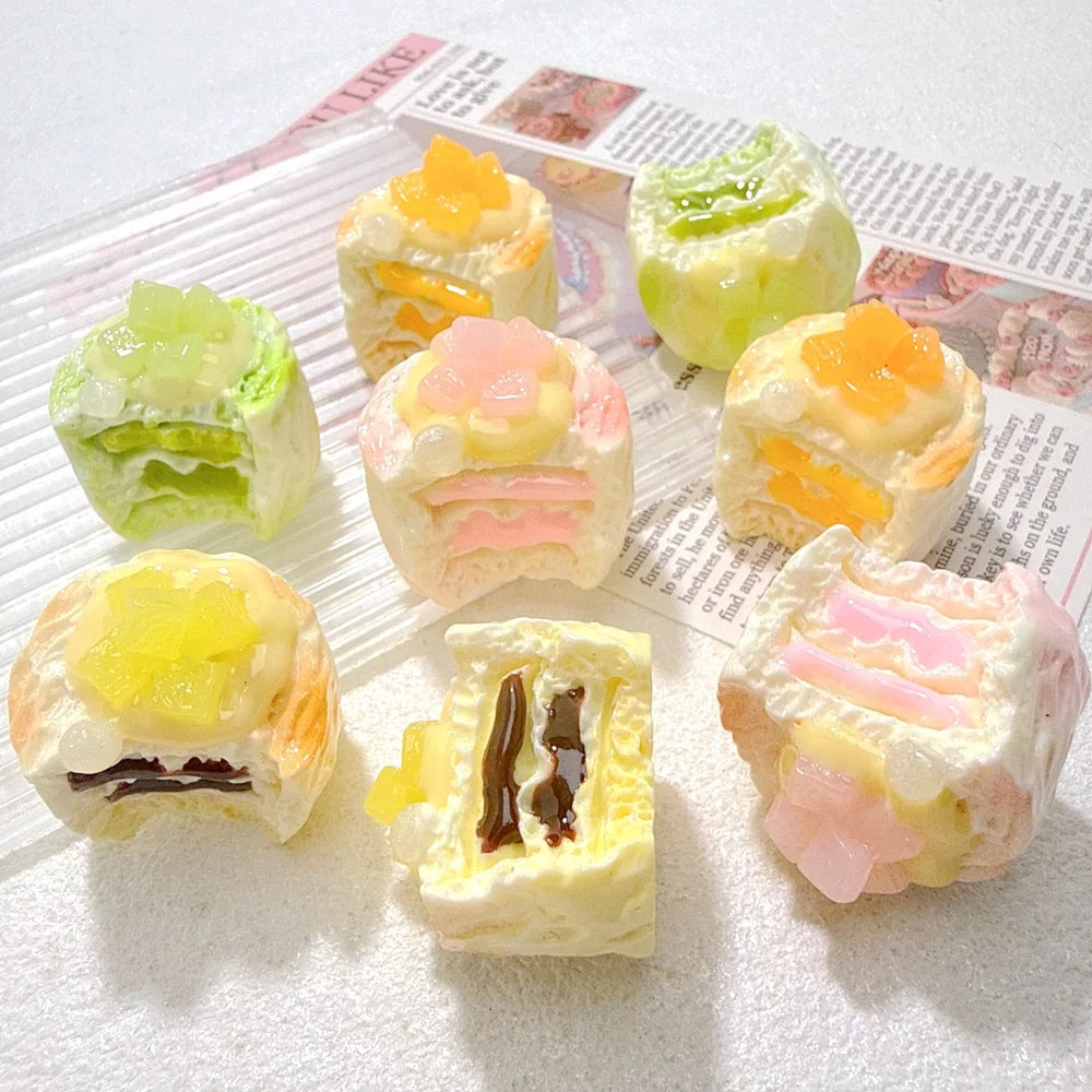 10Pcs Resin Kawaii Sweet Bread Cream Cakes Flatback Simulation Food For Hair Bows Cabochon DIY Crafts Decoration Accessories Quake