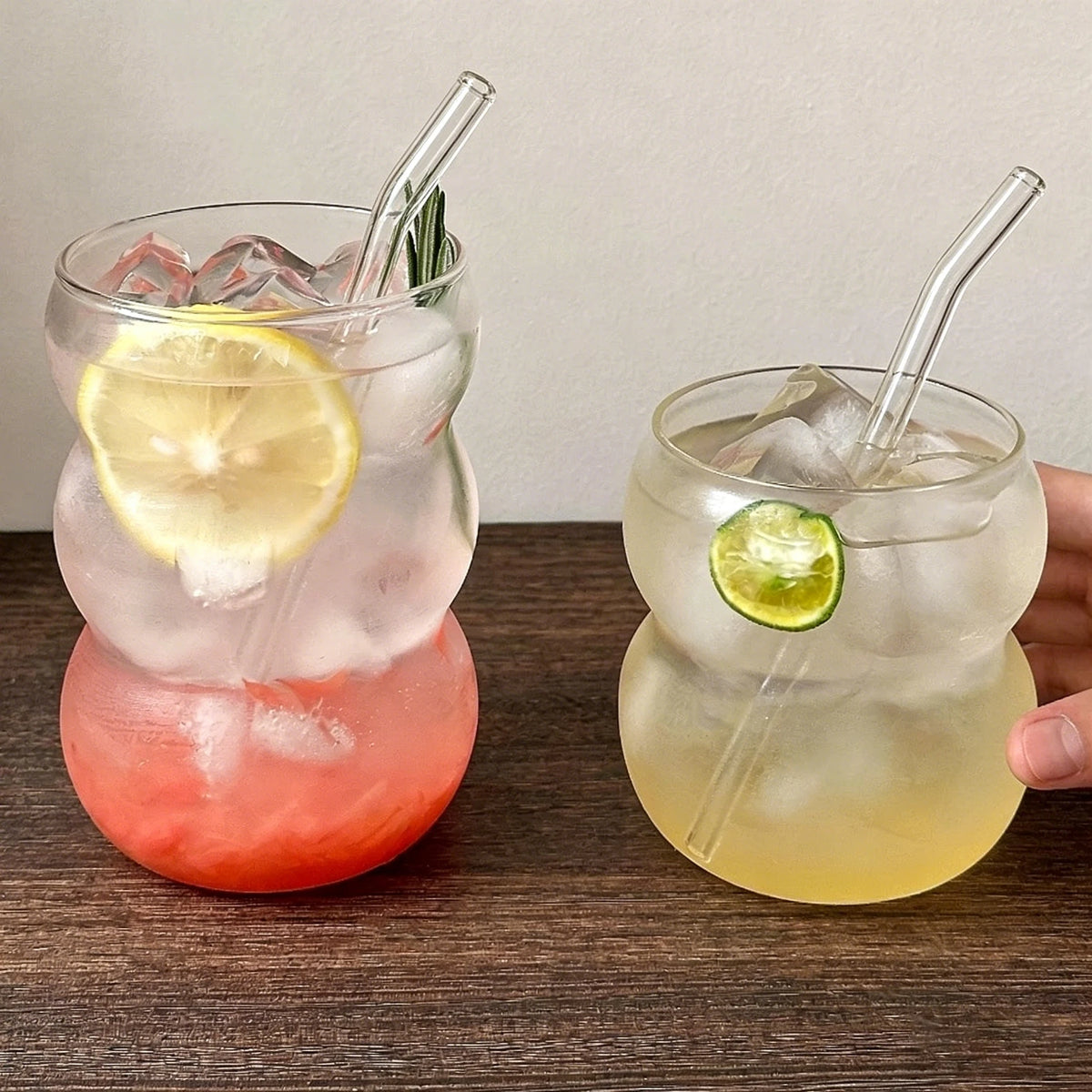 YWDL Transparent Glass Cup with Straw 350/550ml Cold Coffee Dessert Juice Milk Drinkware Mug Party Cocktail Teacup Quake