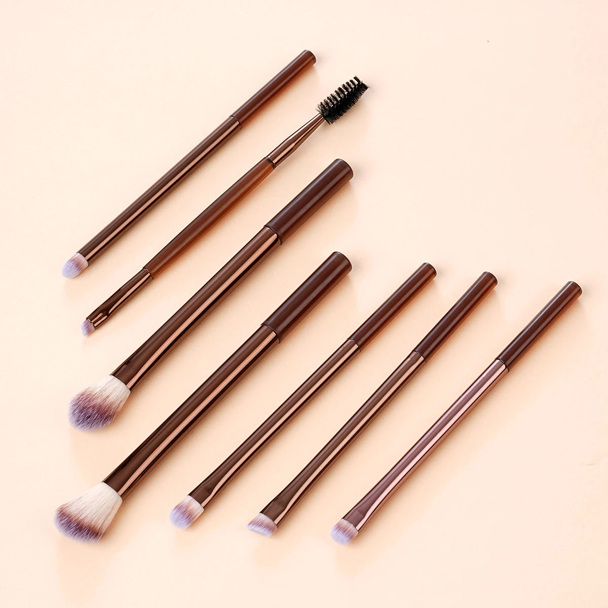 7PCS Makeup Brush Set Professional Eyeshadow Brush For Eyeshadow, Liner Eye Shade, Blend, Grooming Brows for Defined Makeup Look Quake