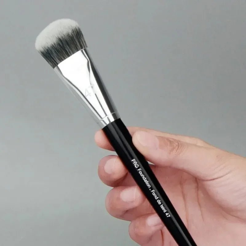 Women Face Base Makeup Beauty Tools Professional Foundation Brush 47 Broom Head Liquid Foundation Shadow Repairing Brushes Quake