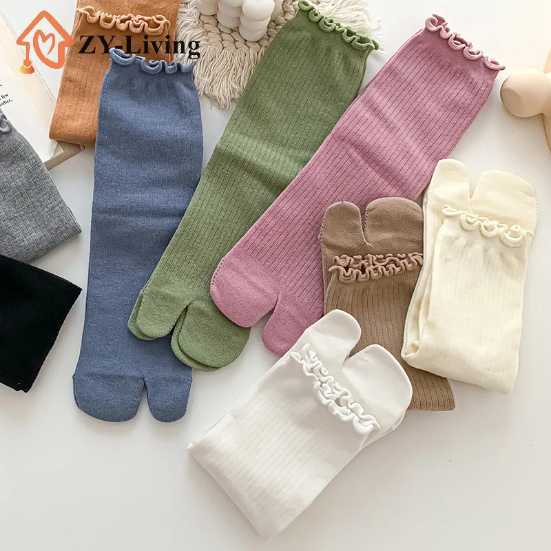 1Pair New High Quality Combed Cotton Split Toe Socks Unisex Simple Comfortable Two-Toed Socks Harajuku Men Women's Tabi Socks Quake