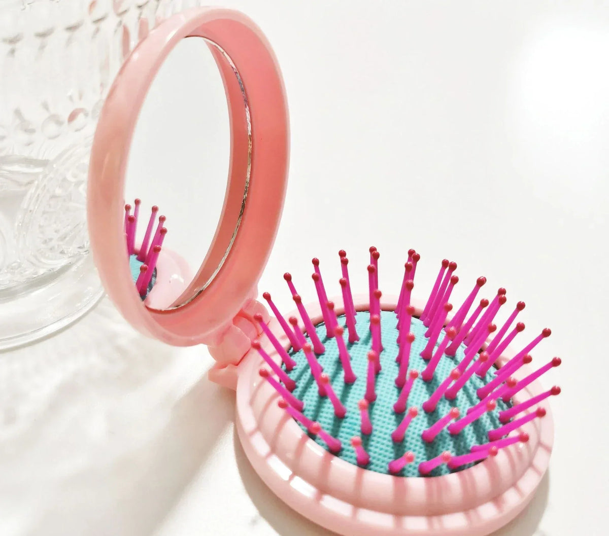Portable Mini Round Hair Comb with Mirror Pocket Small Size Traveling Massage Folding Hair Comb Women Hair Brushes Styling Tools Quake Pink 1