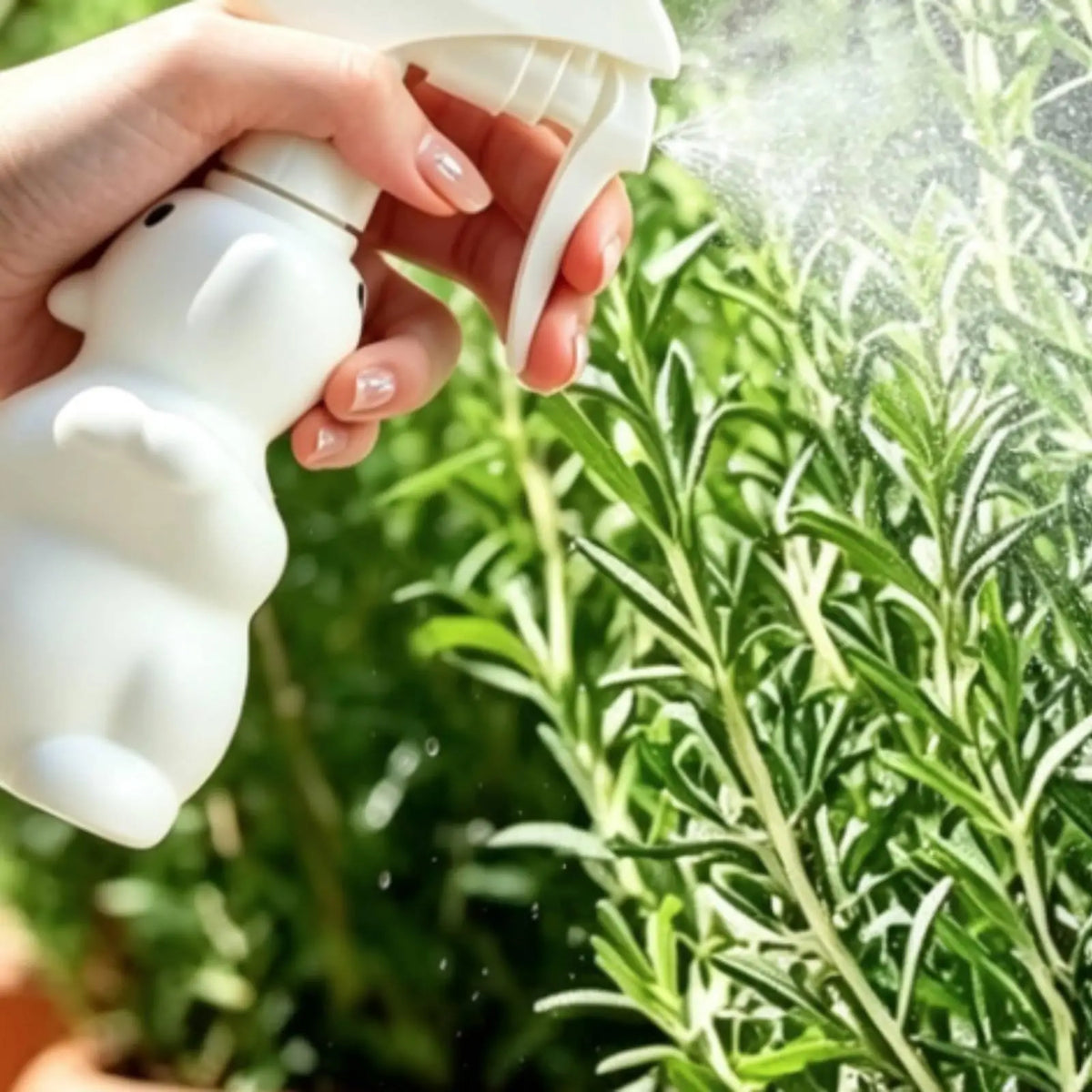Creative Hare Handheld Spray Bottle Nozzle for Flower Watering Decorative Succulent Sprayer Quake
