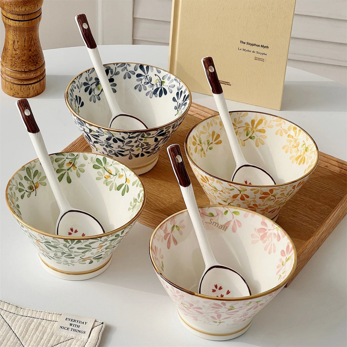 Ceramic Hat-shaped Bowl Spoon Set，Four Seasons Floral Pattern，Oven Microwave Safe, Noodles Salad Soup Dessert Hot Pot Picnic BBQ Quake Fourbowls with spoon