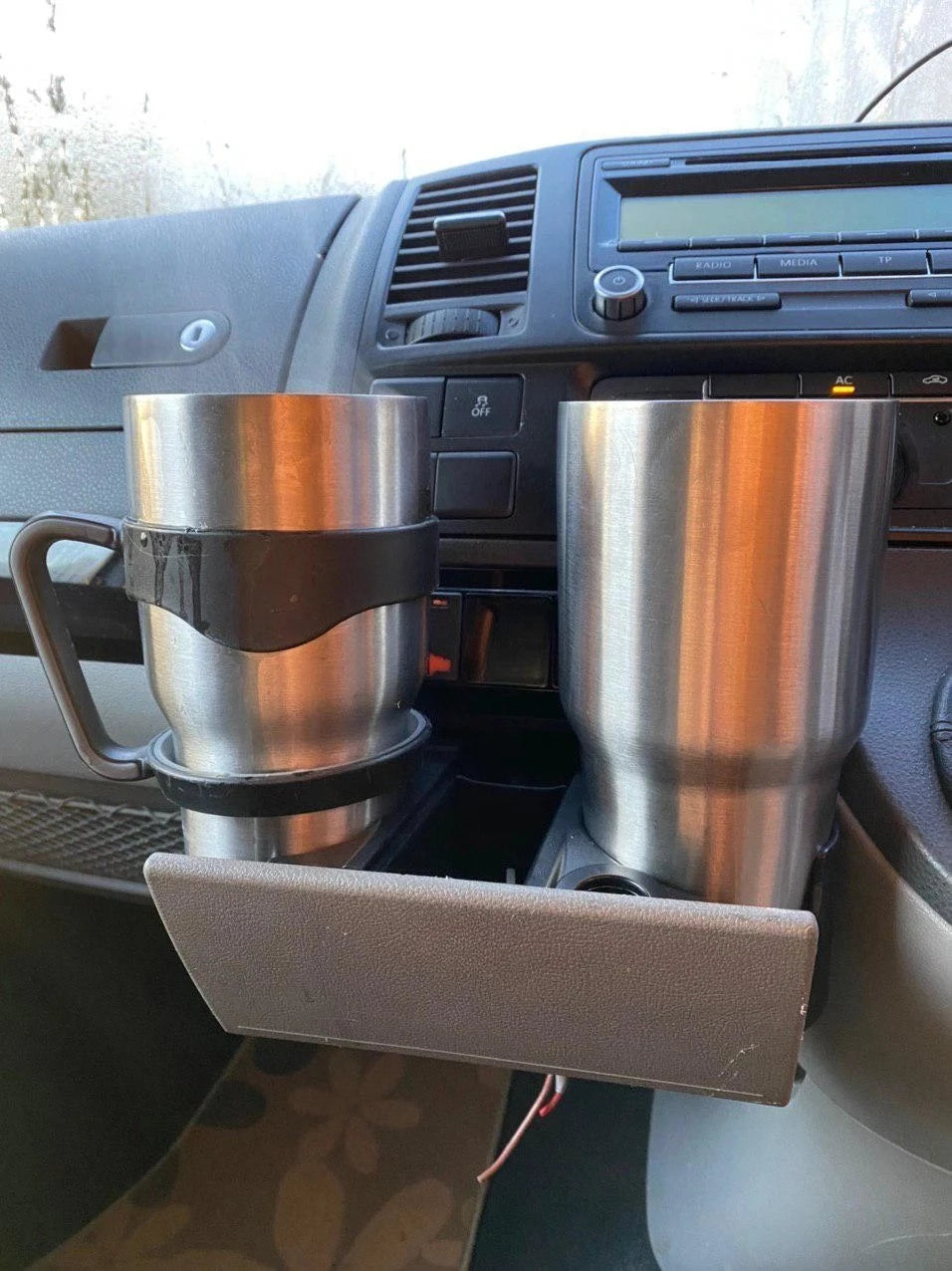 For VW Transporter T5 T5.1 2003-2015 7H285860130T Car Interior Water Console Front Dashboard Cup Holder Insert Double Hole Auto Quake