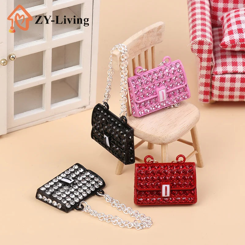 1Pcs Miniature Fashionable Dollhouse Metal Chain Handbag Set Pack Doll Bags for Clothes Accessories Toy for Kids Quake