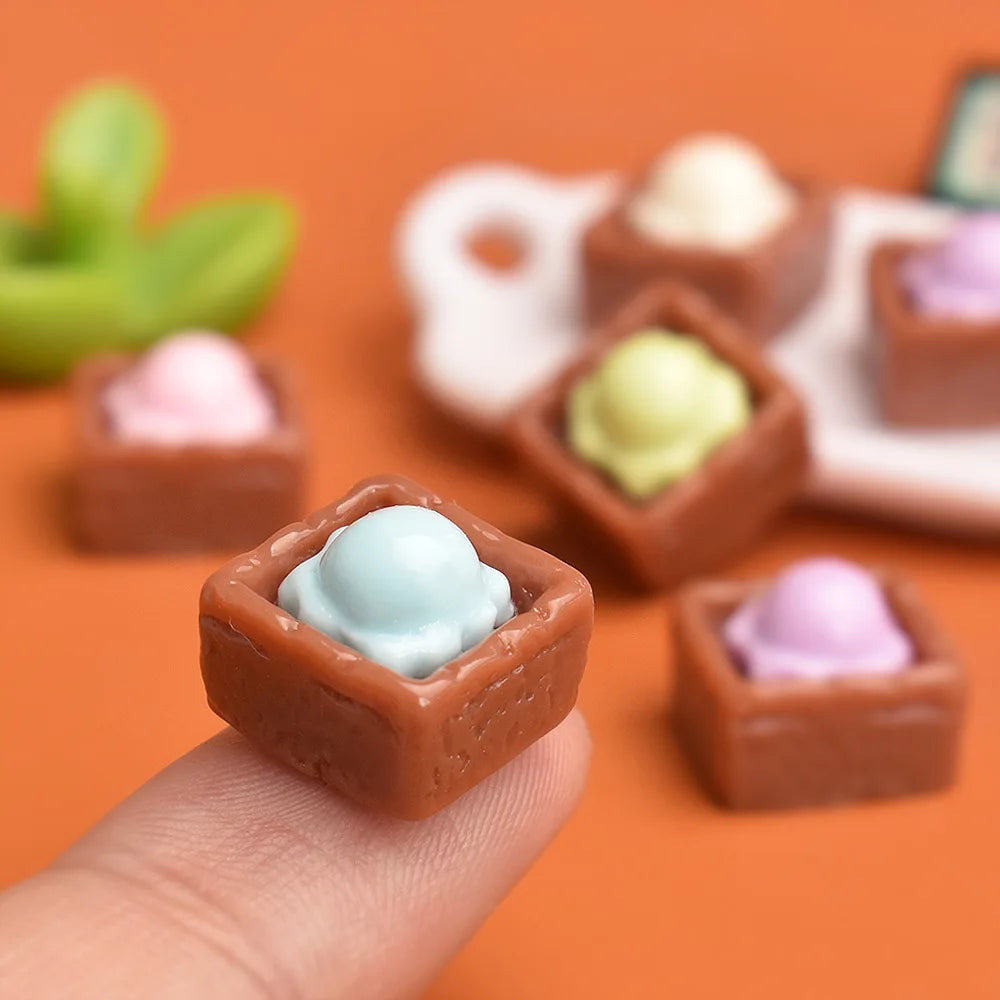 30Pcs Simulation Mini Bread Ice Cream Ball Resin Crafts Kawaii Cabochon Fake Food Scrapbook DIY Dollhouse Decoration Accessories Quake