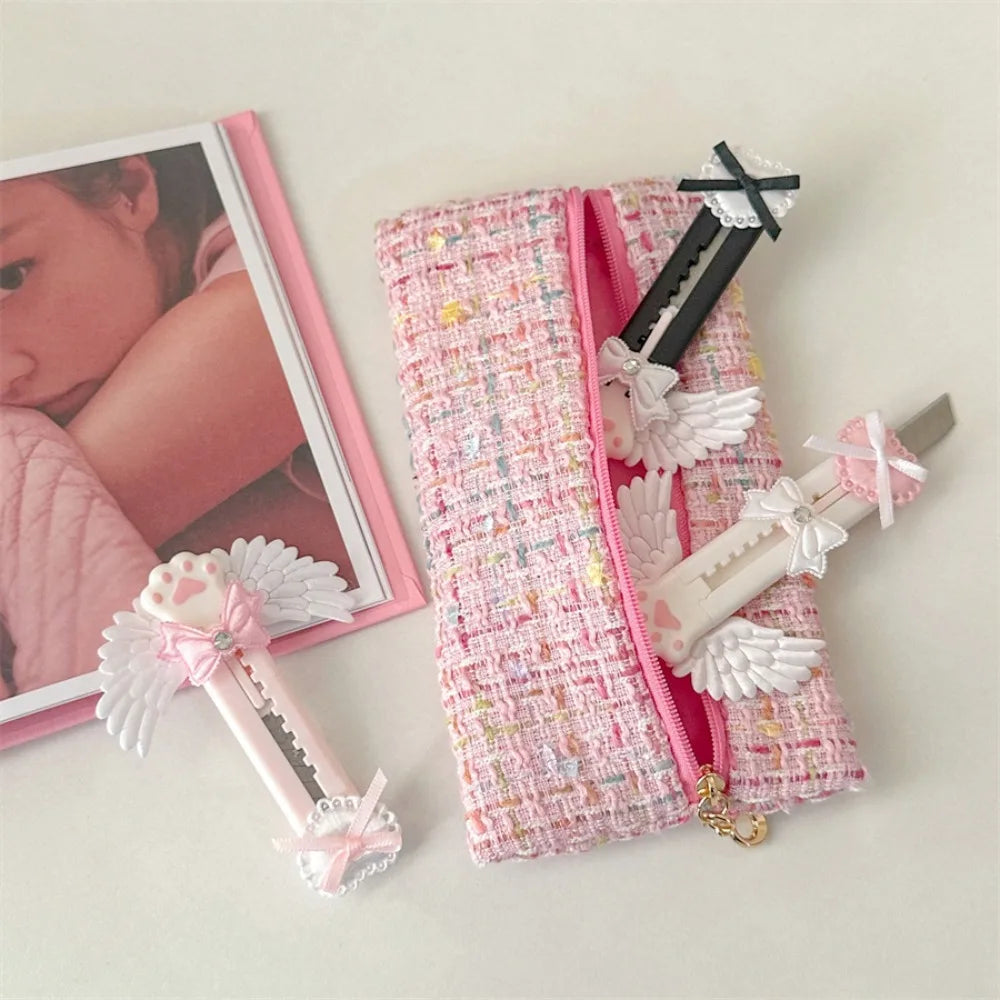 Mini Bowknot Style Utility Knife Lightweight Compact Envelope Opener Cat Paw Exquisite Mail Knife Quake