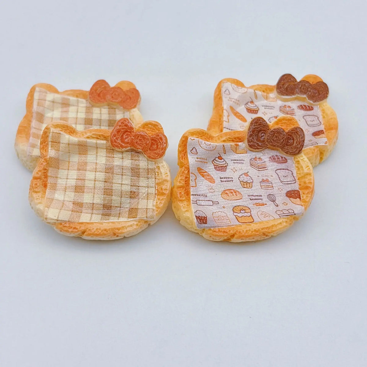 10Pcs Kawaii Cartoon Bowknot Plaid Woven Basket Miniature Dollhouse Resin For Basket Model DIY Ornament Doll Toys Accessories Quake