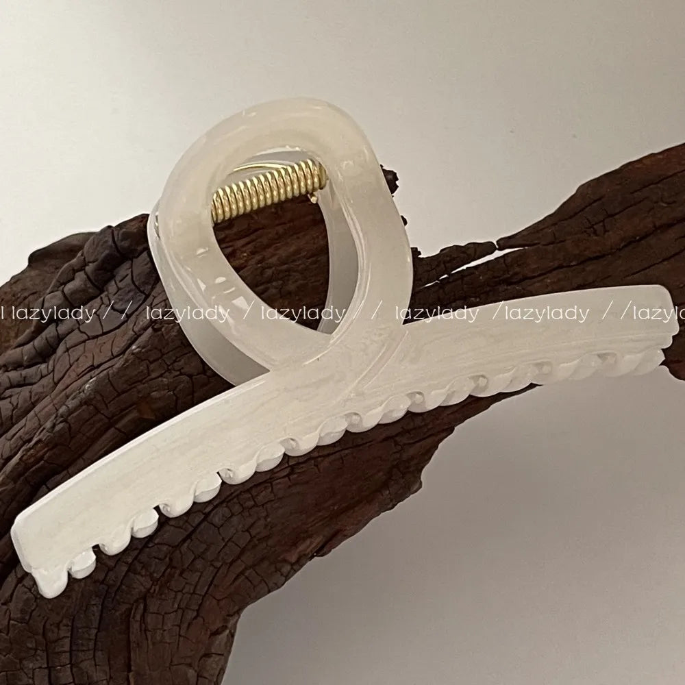 Vintage Shark Clip Elegant French Disc Hairpin Grab Clip Large Girls Women Headwear Hair Styling Tools Accessories Quake 1 beige