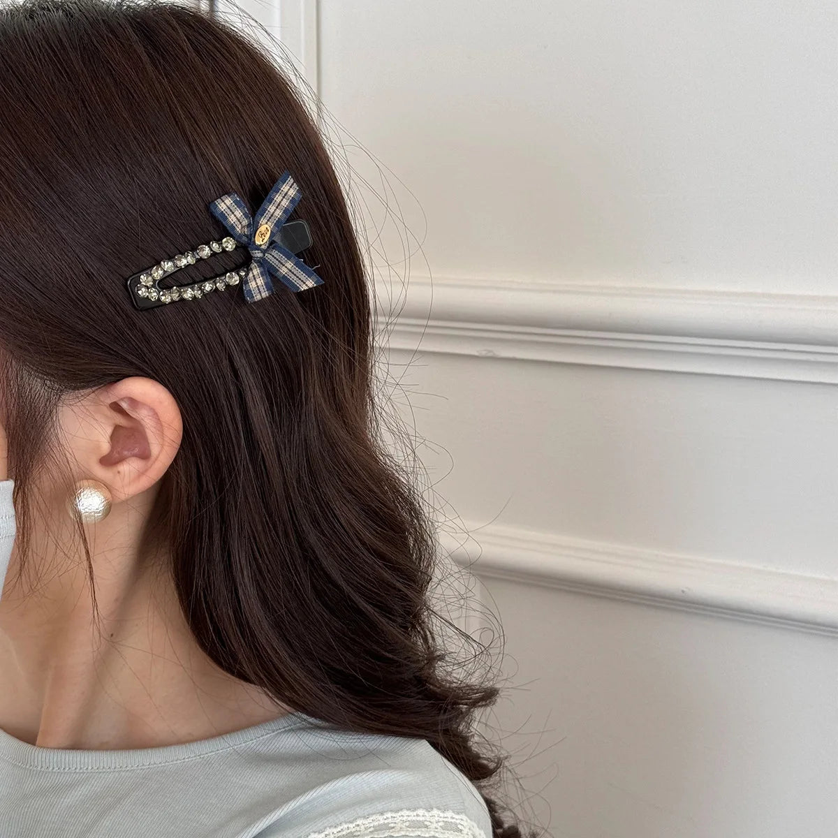 Korean Hollow BB Clip Simple Exquisite Ribbon Bow Rhinestone Duckbill Clip Temperament Bangs Side Clip Women Hair Accessories Quake