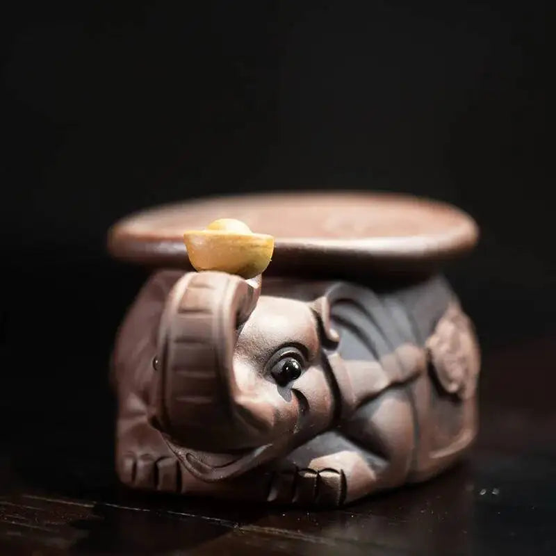 Zisha Tea Pet Elephant Ornament Teapot Lid Holder Handmade Ingot Elephant Sculpture Tea Play Accessories Quake